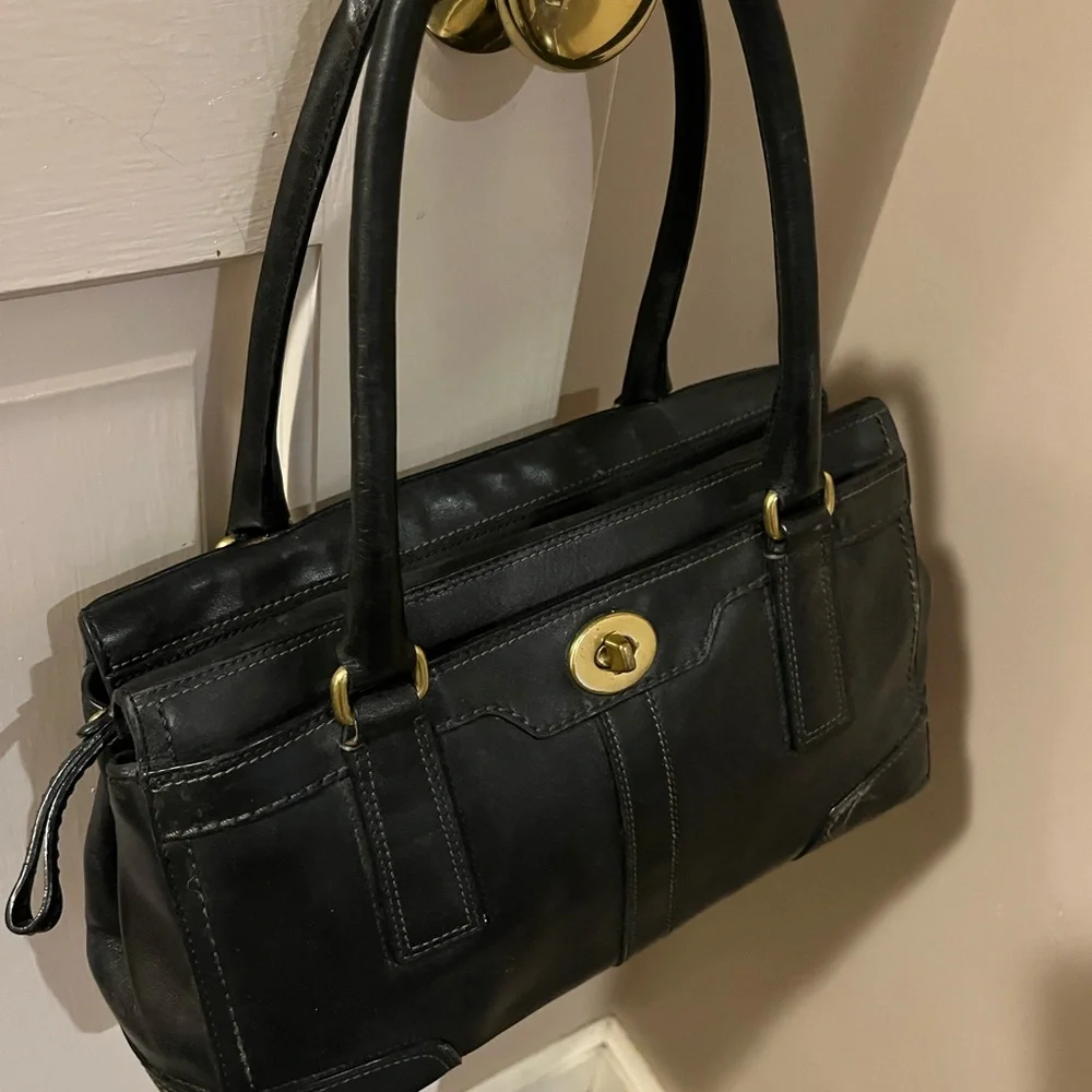 Vintage Coach Black Leather Handbag - Picture 2 of 4
